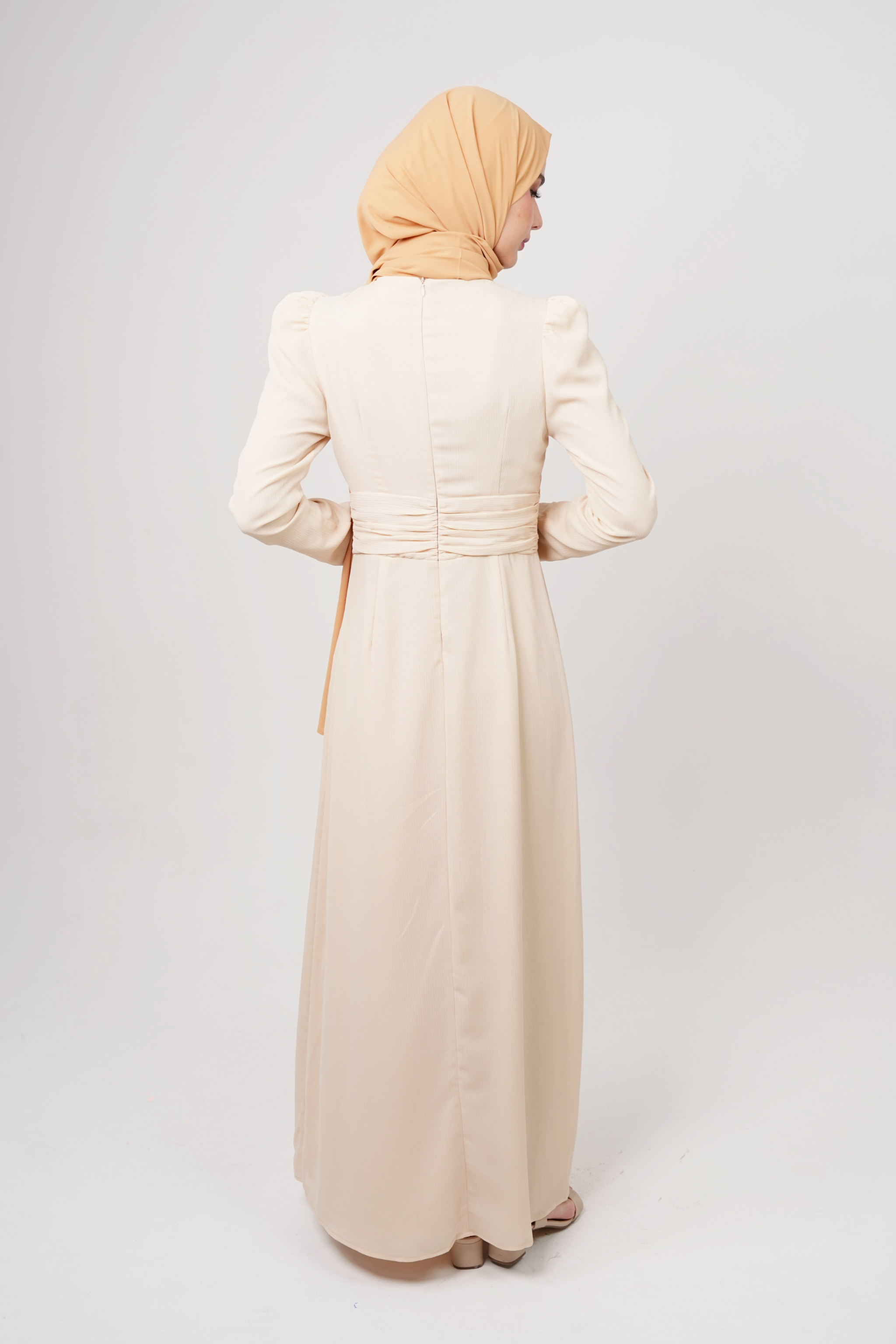 Maxi Dress with Ruched Waist and Puff Shoulders - Beige