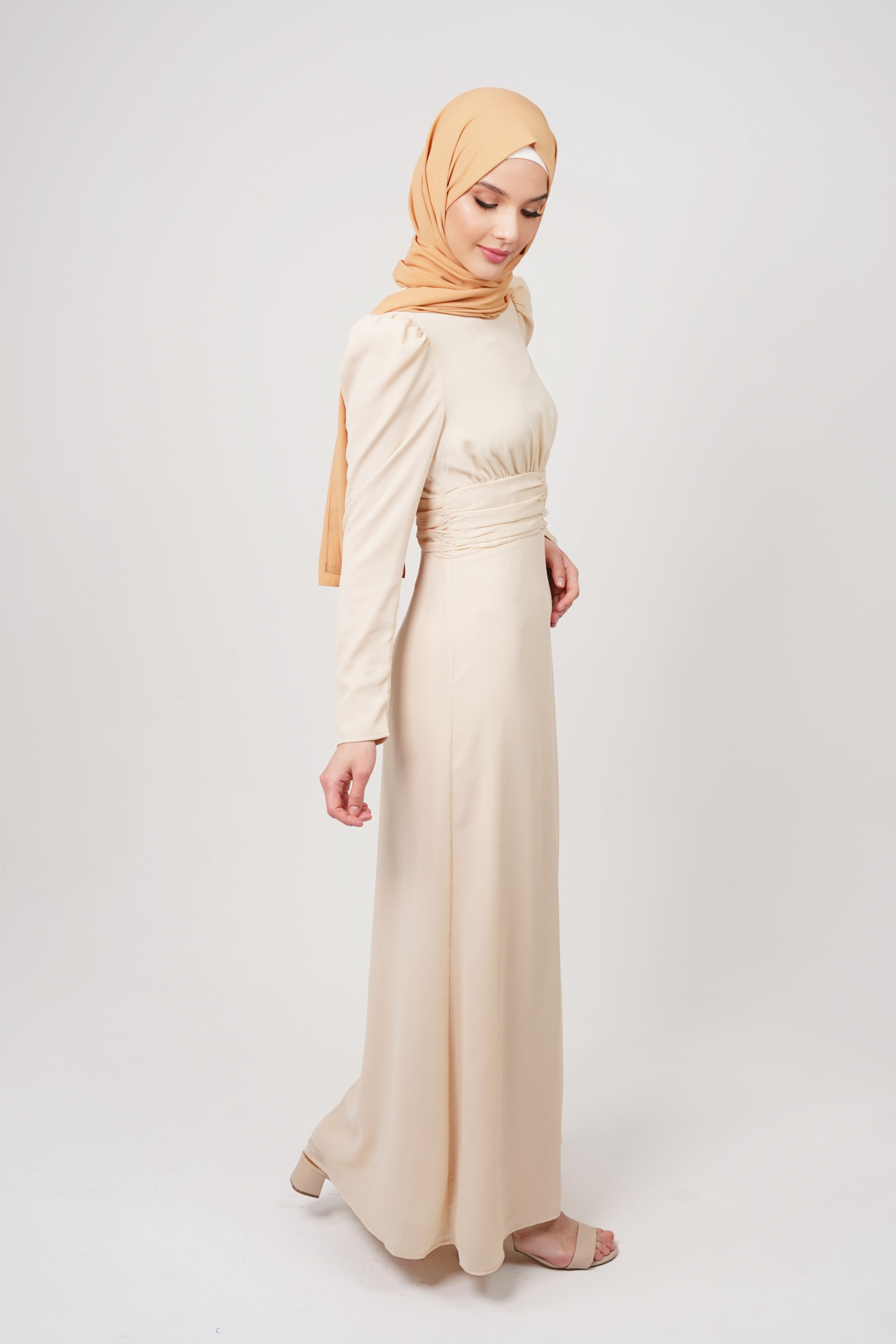 Maxi Dress with Ruched Waist and Puff Shoulders - Beige
