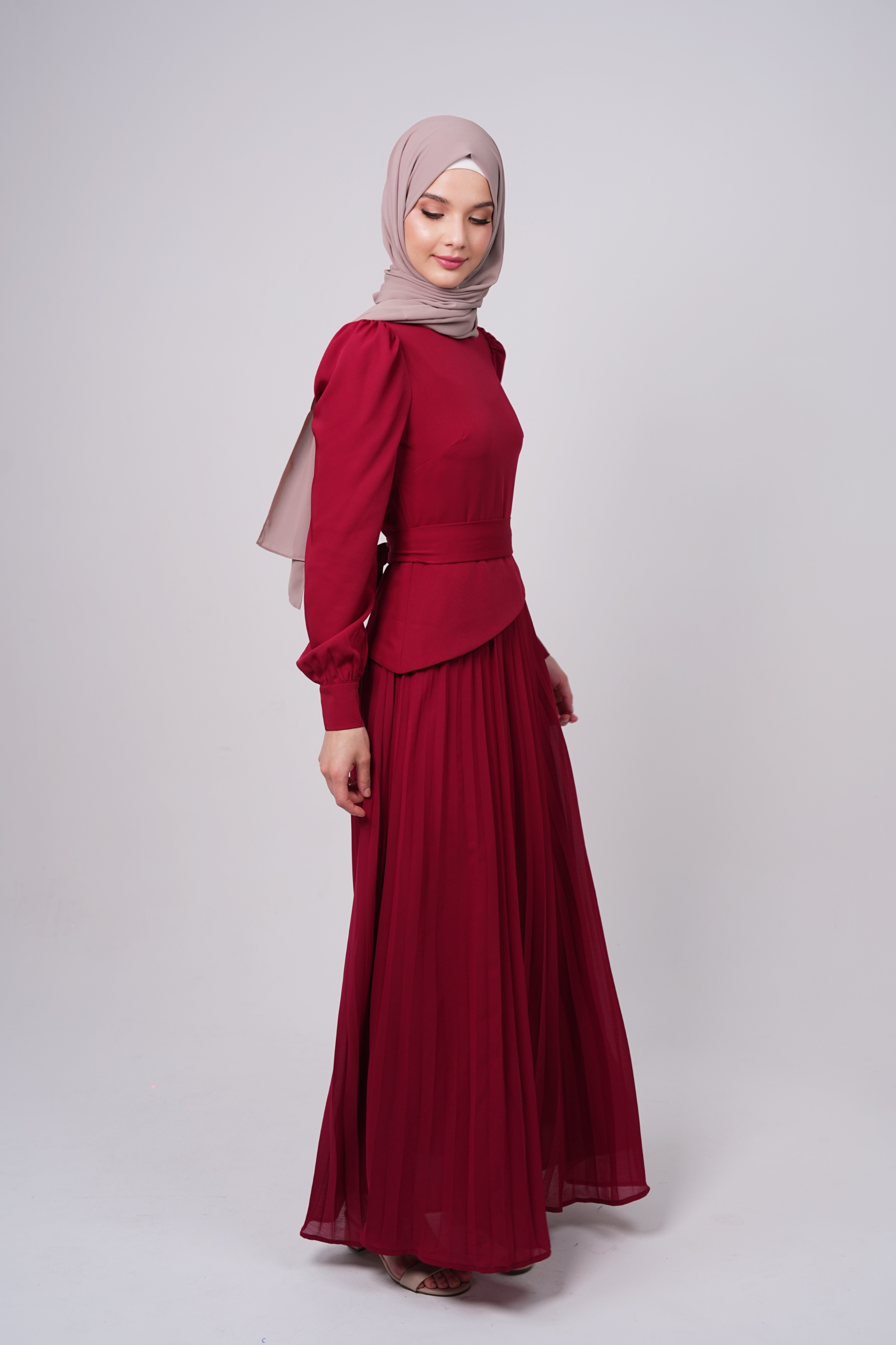 Elegant Crepe & Chiffon Maxi Dress – Dark Red