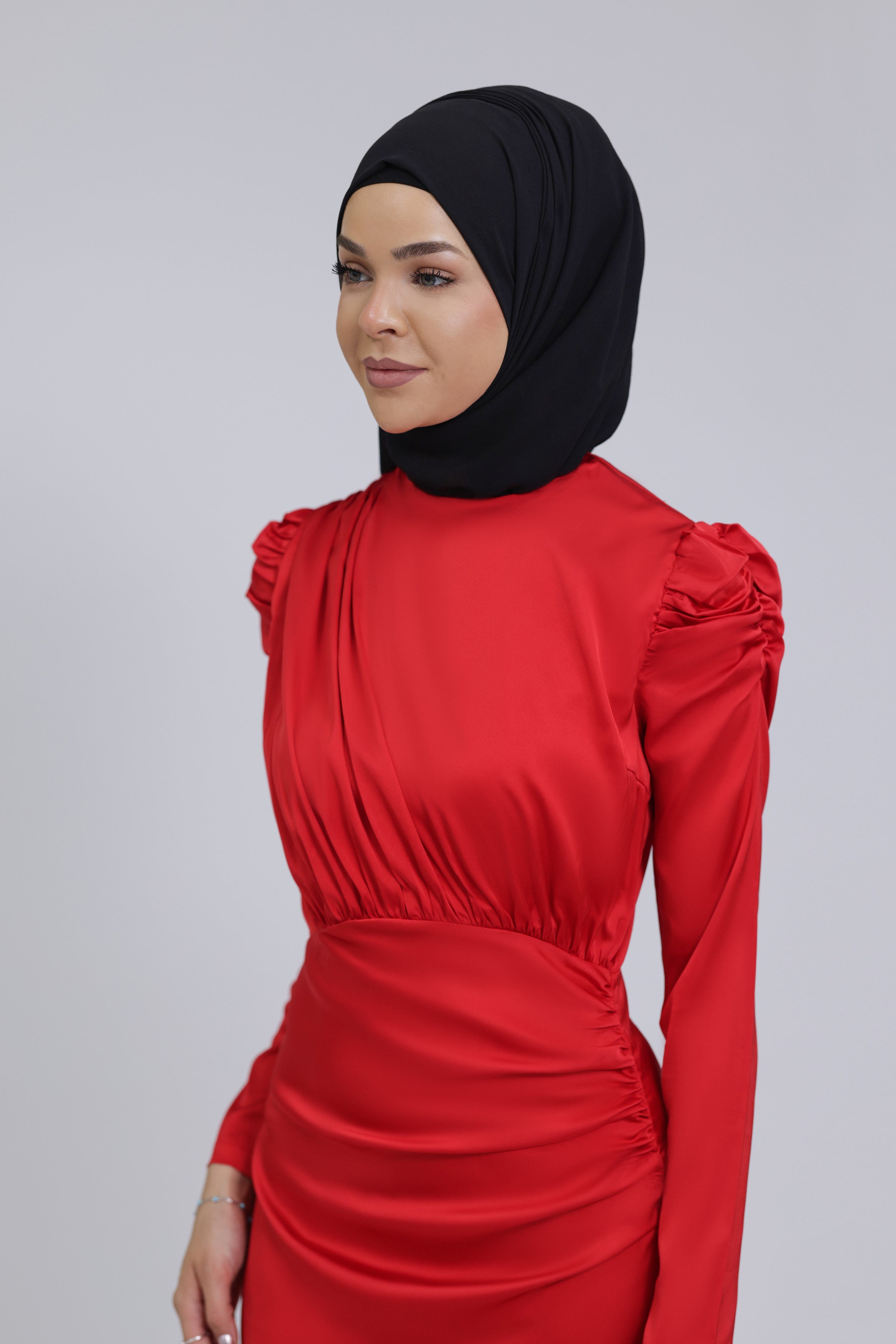 Chamomel Dresses Luxury Satin Maxi Dress With Ruching Details - Red