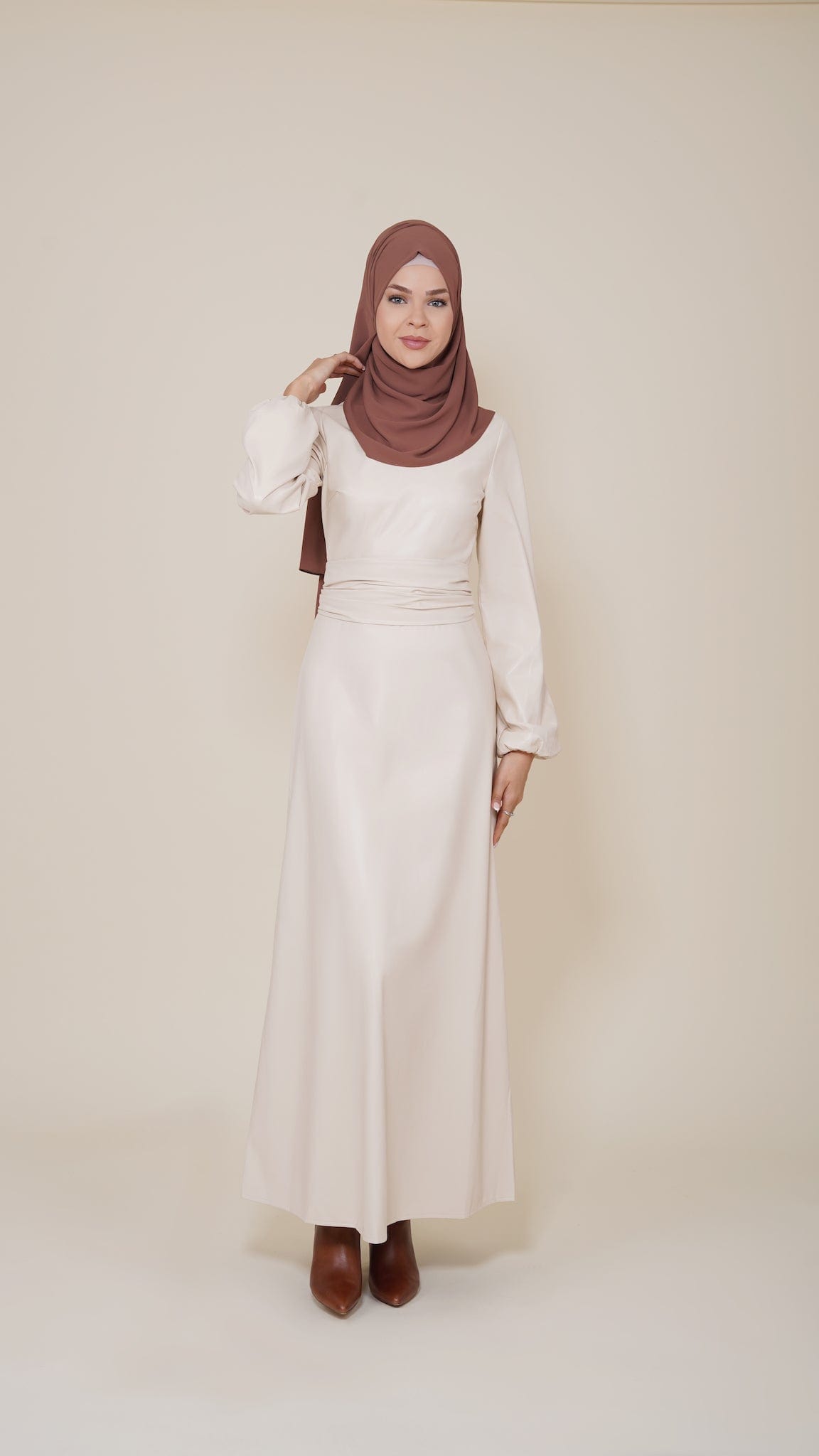 Chamomel Dresses XS / biege High Quality Maxi Belted Leather Dress